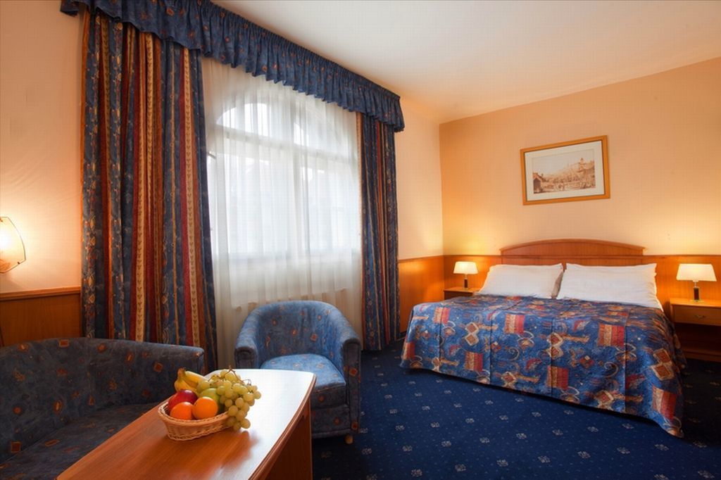 Kavalir Hotel Praha Bagian luar foto