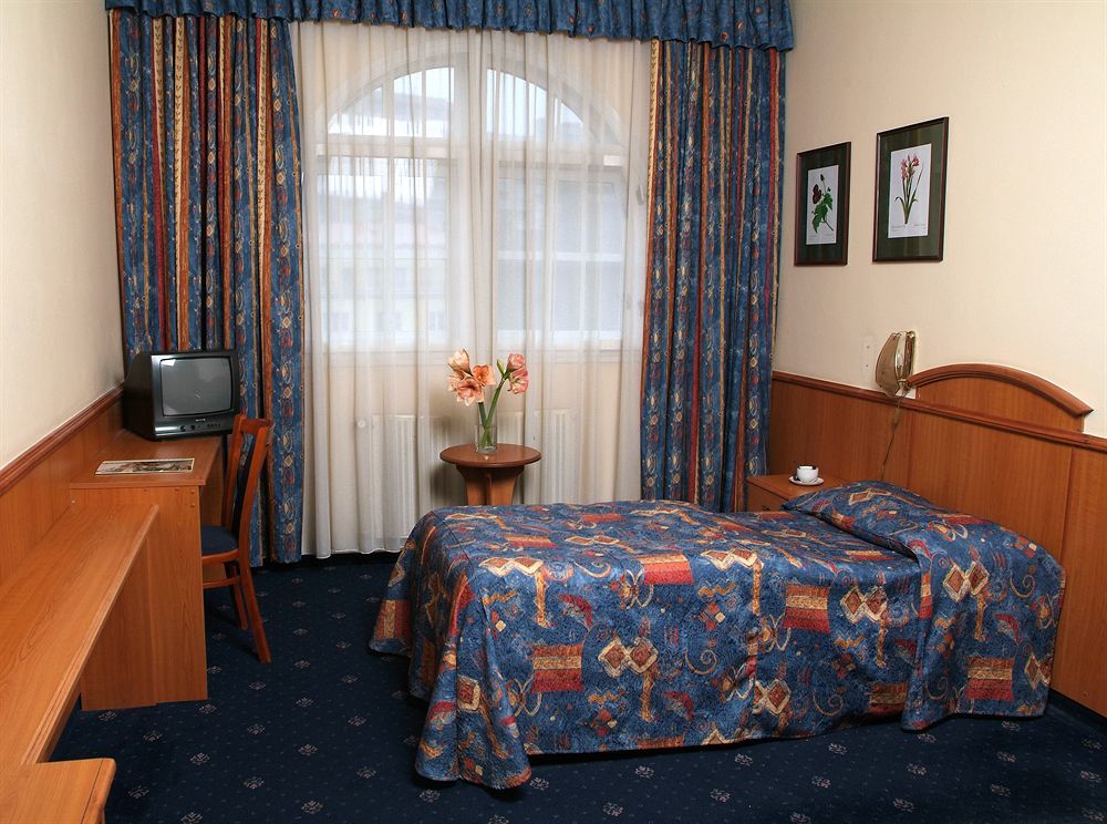 Kavalir Hotel Praha Bagian luar foto