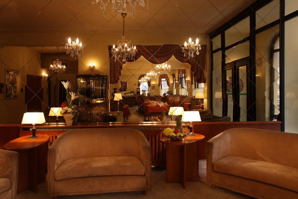 Kavalir Hotel Praha Bagian luar foto