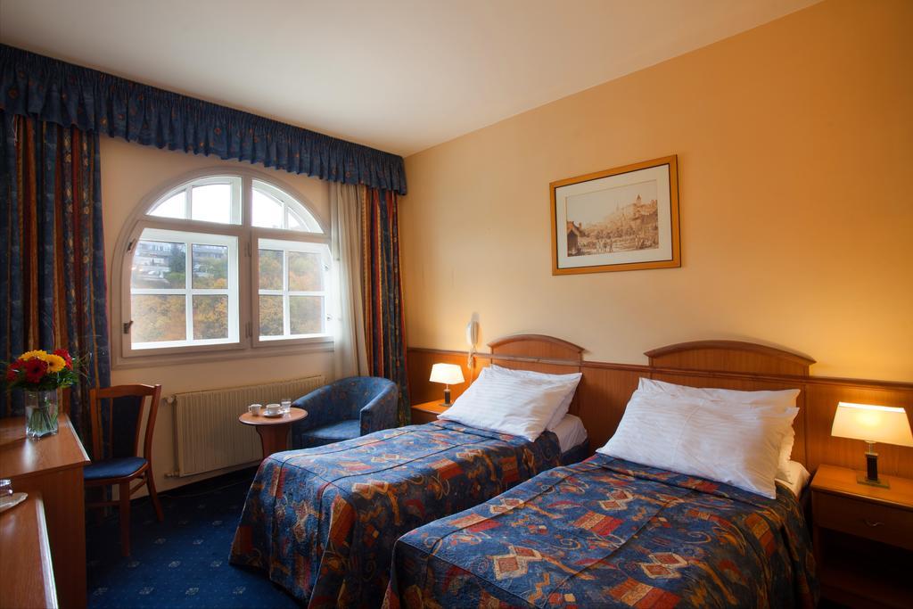 Kavalir Hotel Praha Bagian luar foto