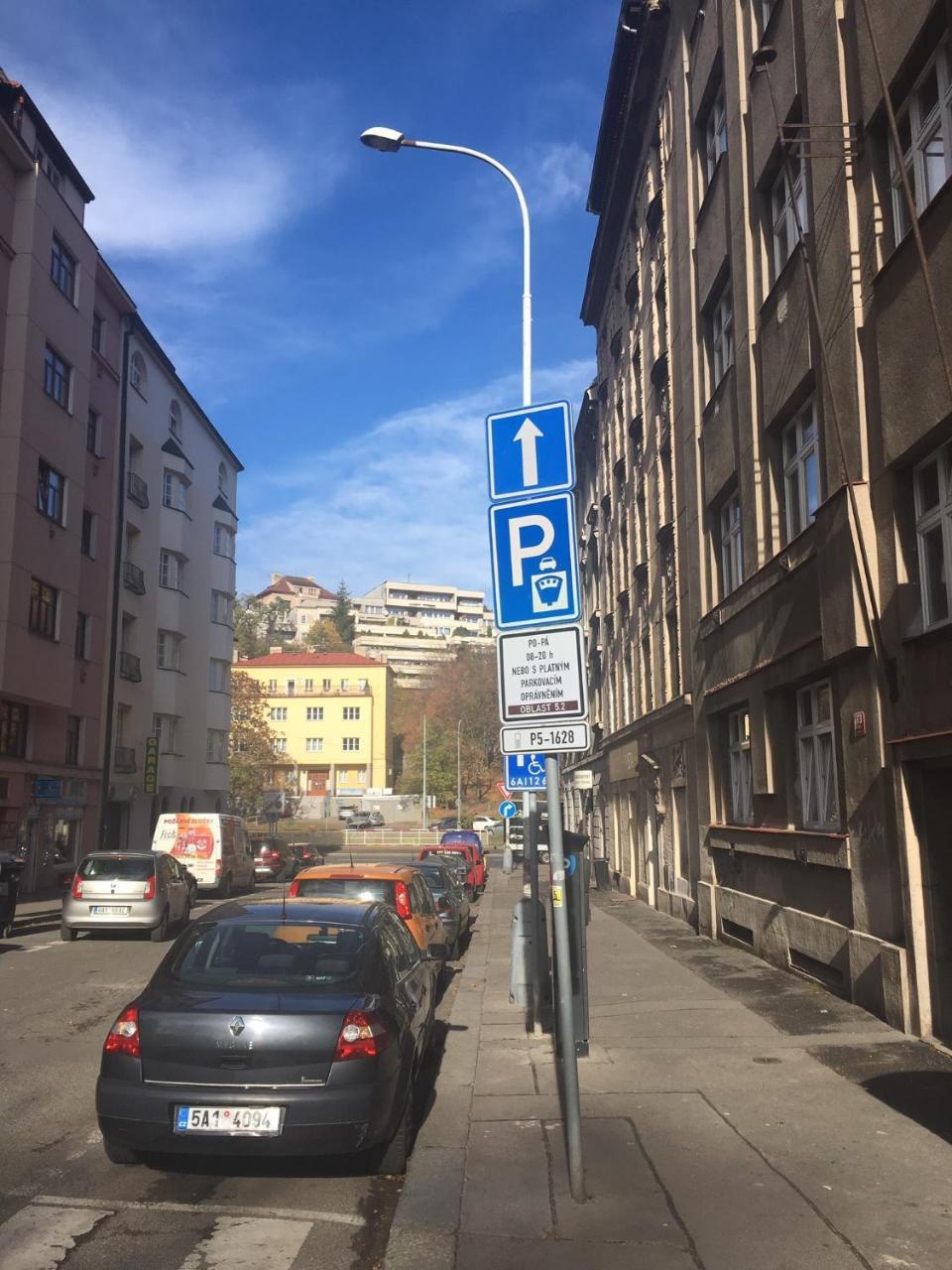 Kavalir Hotel Praha Bagian luar foto