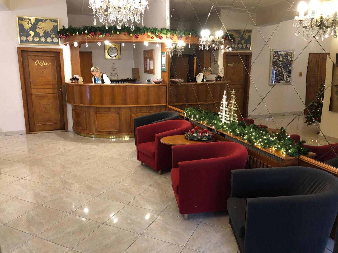 Kavalir Hotel Praha Bagian luar foto